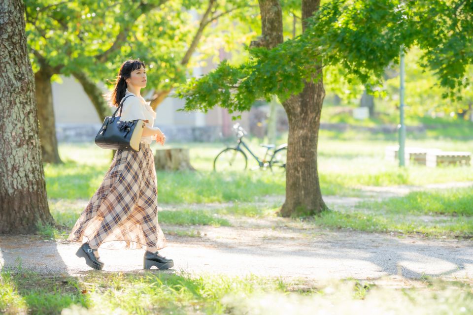 振袖を纏う広島の女性たちが伝統と現代を結ぶ美しい門出の物語