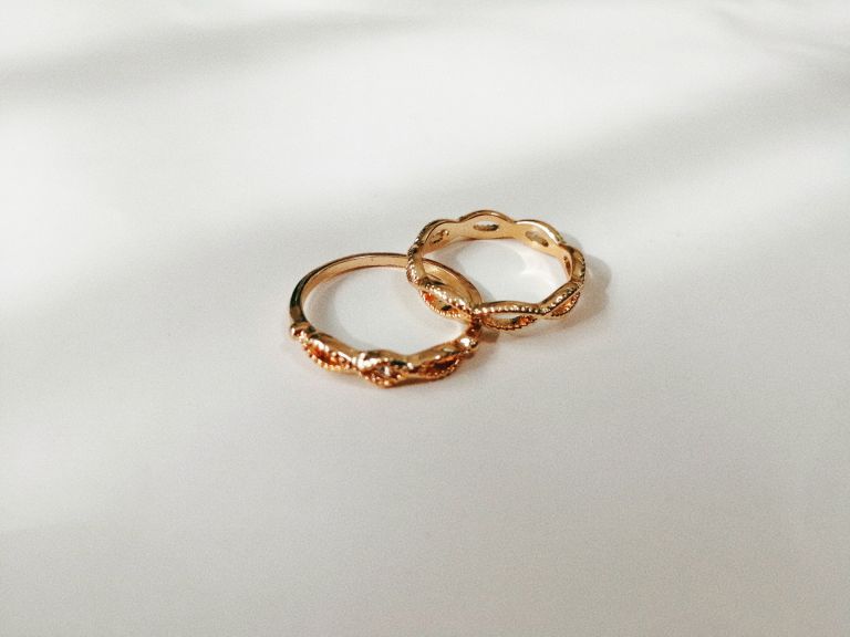 振袖に込める想いと現代の選択肢成人式を彩る伝統美と家族の絆